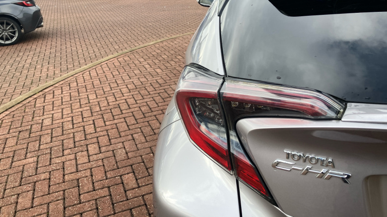 Toyota C-HR 1.8 Hybrid Dynamic 5dr CVT Hybrid Hatchback